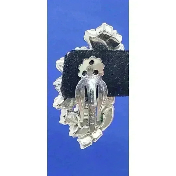 Vintage Earrings Clip White Milk Glass & Clear Rhinestones RARE Signed GALE - Picture 6 of 13